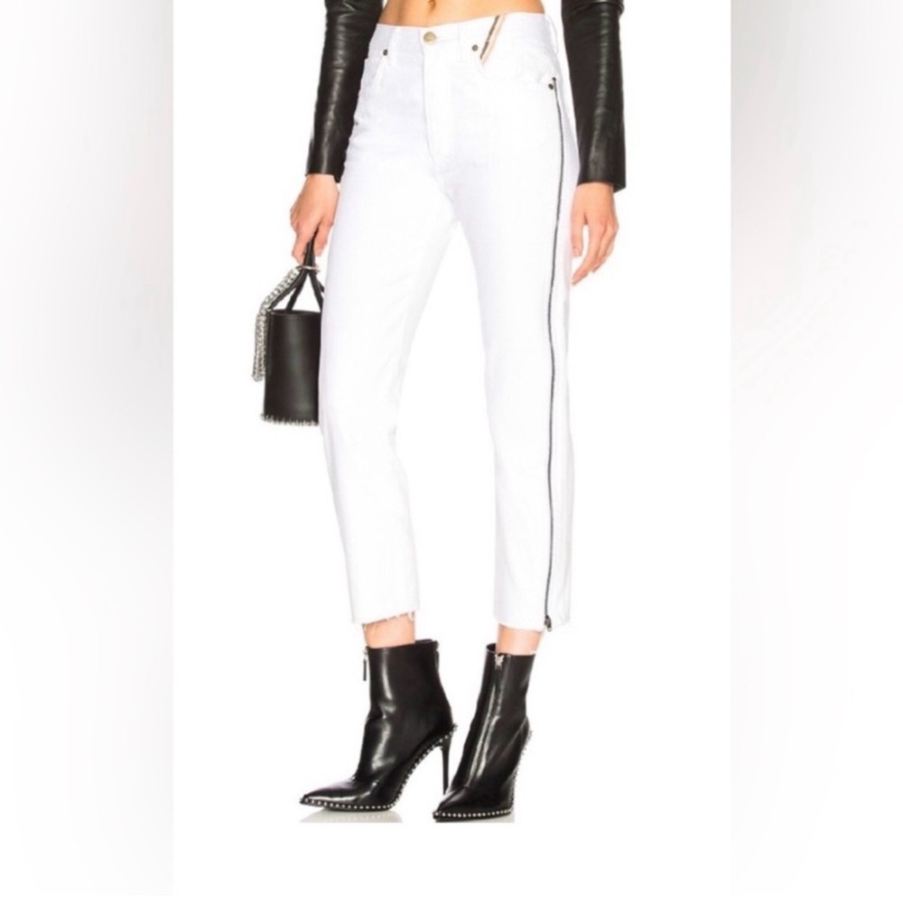 New Jean Atelier High Rise Cropped White Jean. Size 27. New without tags.